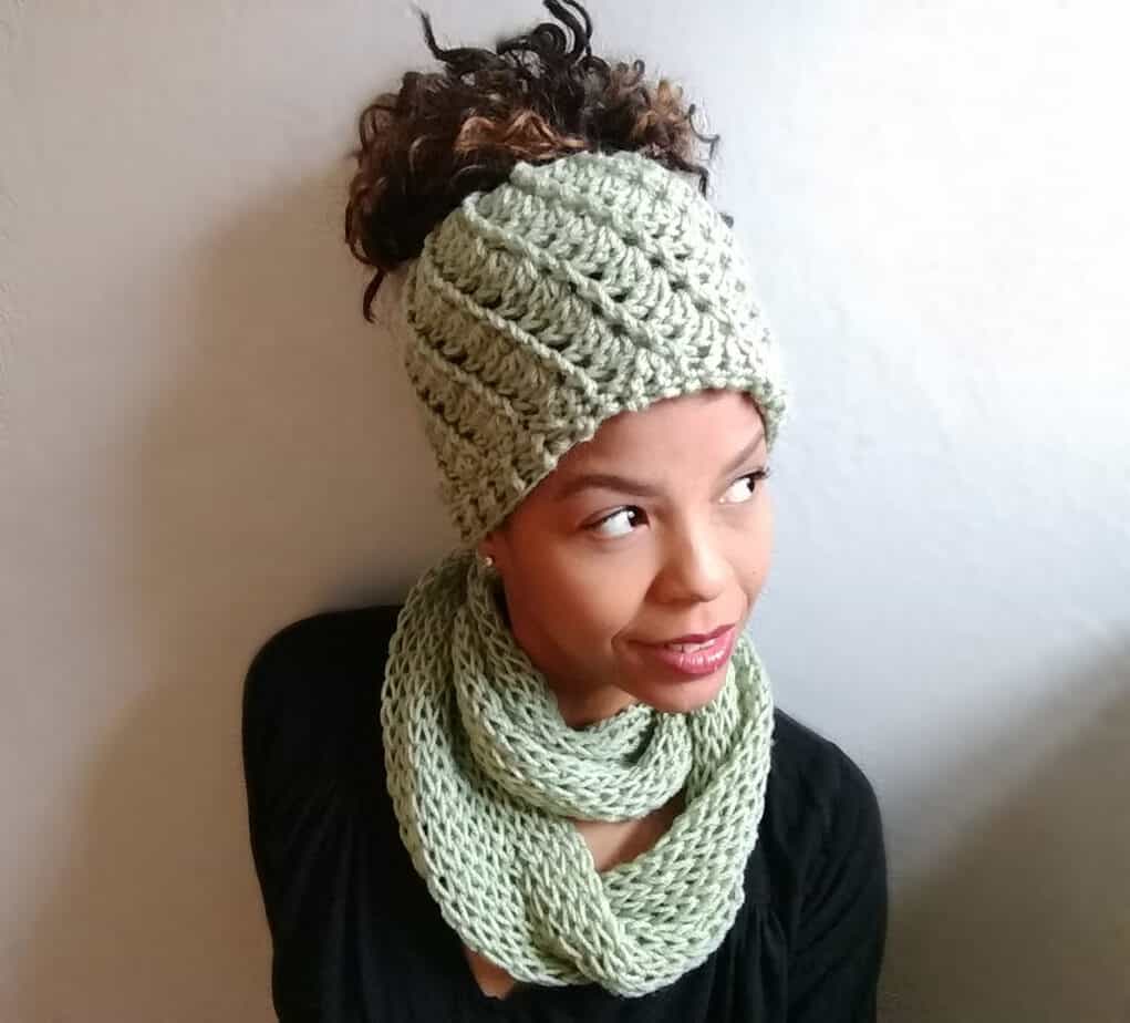 Spiral Messy Bun Hat (Pattern) > Littlejohn's Yarn