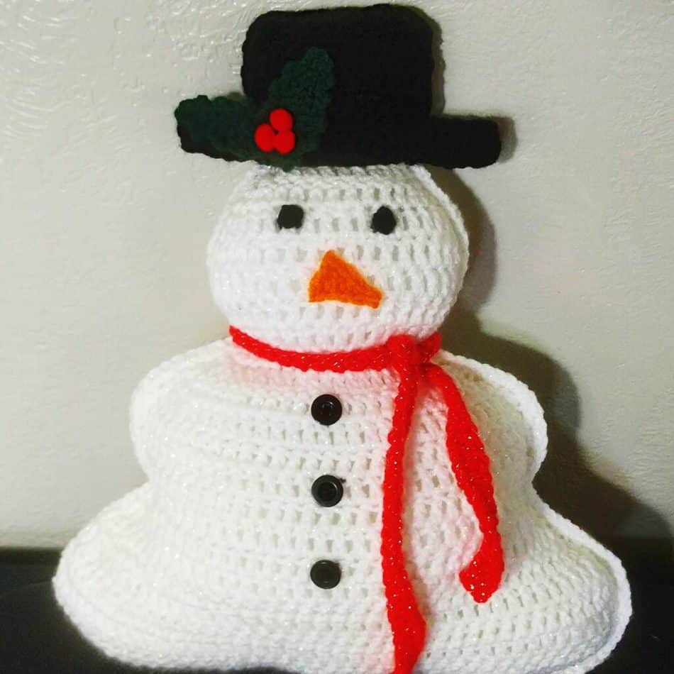 Adorable Crochet Snowman Pillow Littlejohn's Yarn