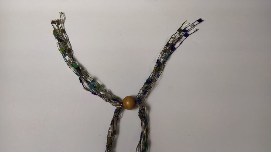 ribbon yarn necklace crochet pattern