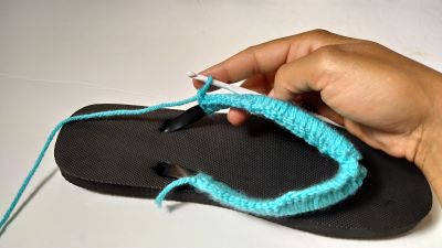 How do you crochet flip-flops with sandals