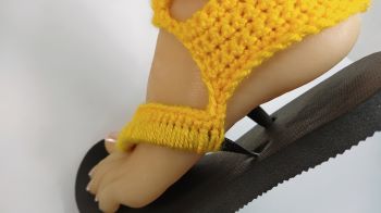 How to crochet on flip flops