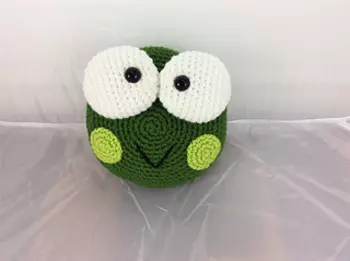 crochet frog face