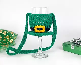 st Patrick's day wine glass