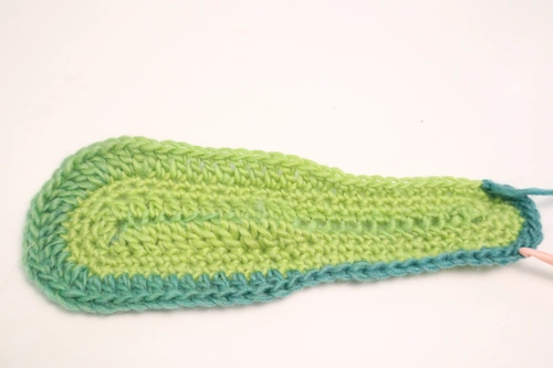 how to crochet a slipper