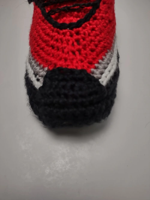 crochet sneaker tennis shoe