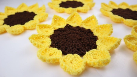 crochet a sunflower
