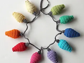 crochet Christmas light garland pattern free
