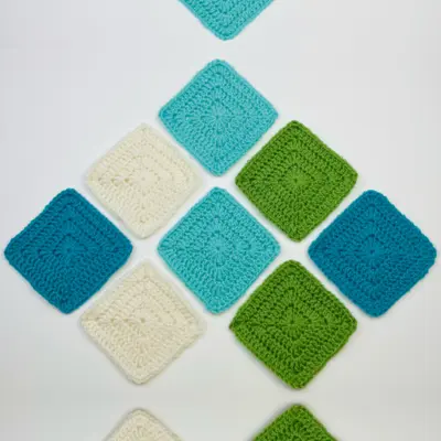 crochet solid granny square pattern