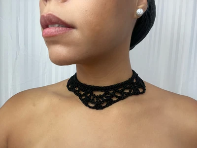 Crochet choker necklace pattern