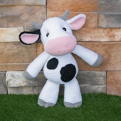 crochet cow plushie