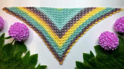 Crochet triangle shawl