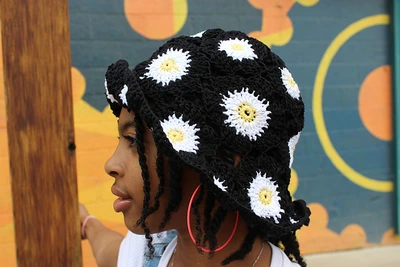 crochet flower bucket hat