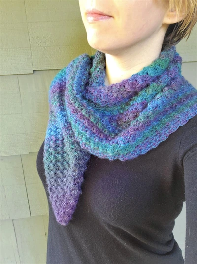 crochet triangle scarf